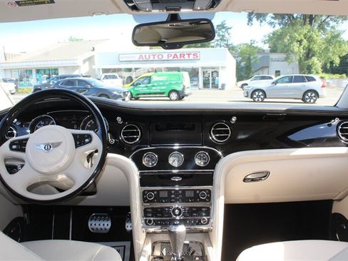 Used 2013 Bentley Mulsanne RWD image 24