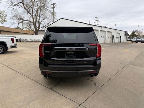 Used 2023 GMC Yukon Denali Ultimate AWD/4WD image 30
