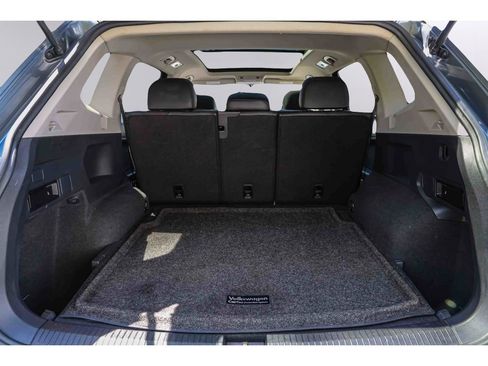 Used 2019 Volkswagen Tiguan SE w/ Panoramic Sunroof Package image 23