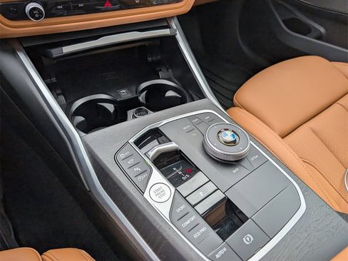 Used 2024 BMW 330i xDrive Sedan w/ Premium Package image 30