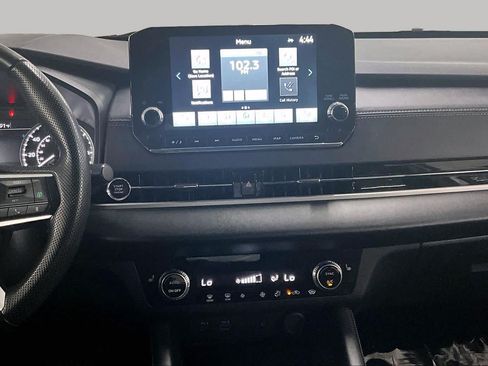 Used 2024 Mitsubishi Outlander SE AWD/4WD image 7