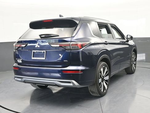 New 2025 Mitsubishi Outlander SEL image 5