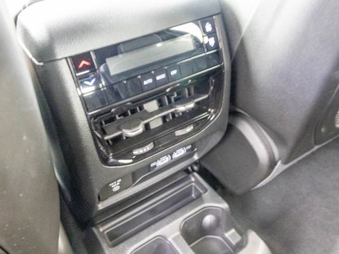 New 2025 Jeep Grand Cherokee L Laredo w/ Luxury Tech Group I image 30