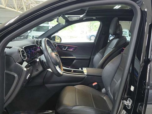 Used 2025 Mercedes-Benz GLC 300 GLC 300 image 20