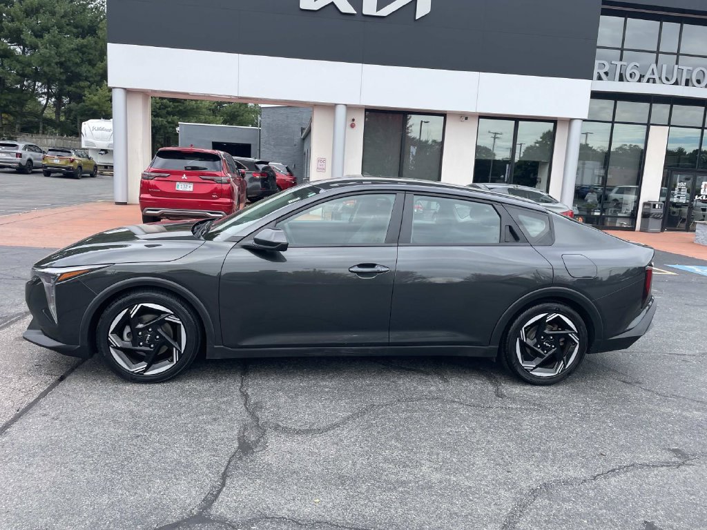 Used 2025 Kia K4 EX FWD image 2