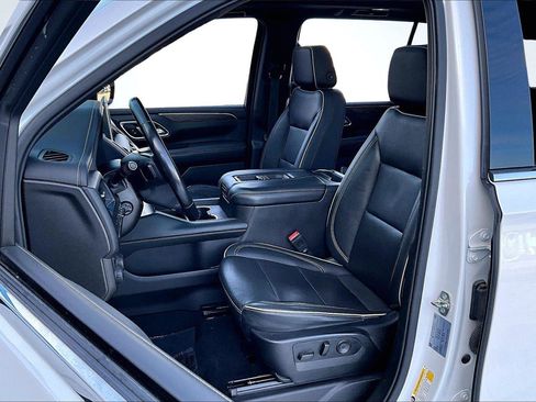 Used 2021 Chevrolet Suburban Premier image 26