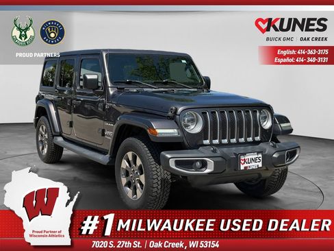 Used 2019 Jeep Wrangler Unlimited Sahara w/ Dual Top Group AWD/4WD image 1