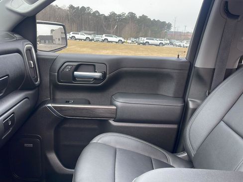 Used 2021 Chevrolet Silverado 1500 LTZ w/ LTZ Convenience Package II AWD/4WD image 21