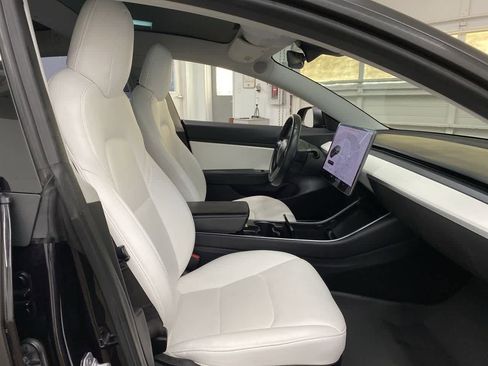 Used 2018 Tesla Model 3 image 18