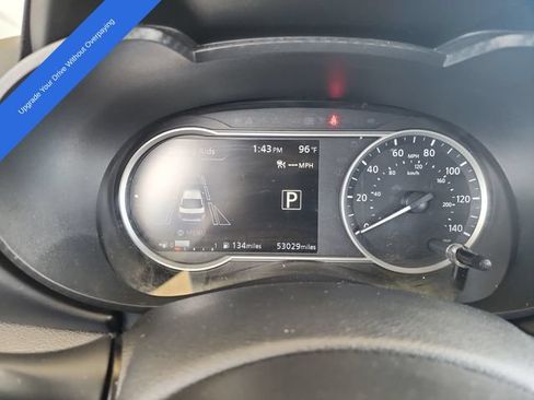 Used 2024 Nissan Versa SR FWD image 15