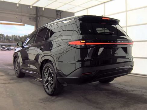 Used 2025 Lexus TX 350 AWD image 3