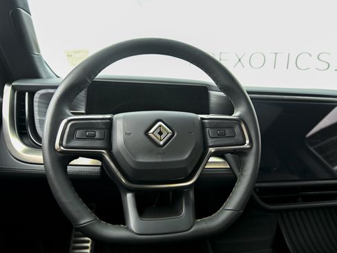Used 2023 Rivian R1T Adventure AWD/4WD image 20