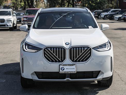 Certified 2025 BMW X3 xDrive30i w/ Convenience Package image 2