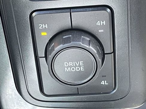 Certified 2022 Ford F150 XLT w/ Equipment Group 302A High image 29