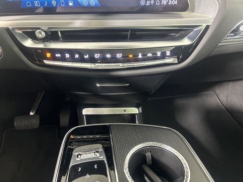 New 2025 Cadillac Lyriq Sport image 33