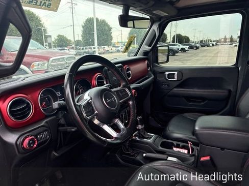 Used 2022 Jeep Gladiator Rubicon w/ Cold Weather Group AWD/4WD image 11