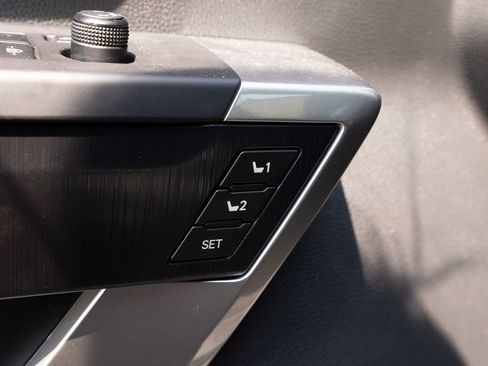 New 2025 Toyota Tundra Platinum w/ TRD Off-Road Package image 19