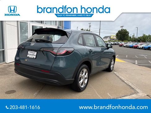 Used 2025 Honda HR-V LX image 6