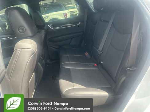 Used 2021 Cadillac XT5 Premium Luxury AWD/4WD image 9
