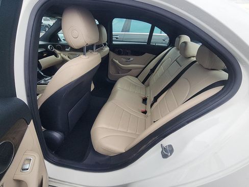 Used 2019 Mercedes-Benz C 300 Sedan image 5