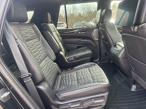 Used 2022 Cadillac Escalade Premium Luxury Platinum AWD/4WD image 30