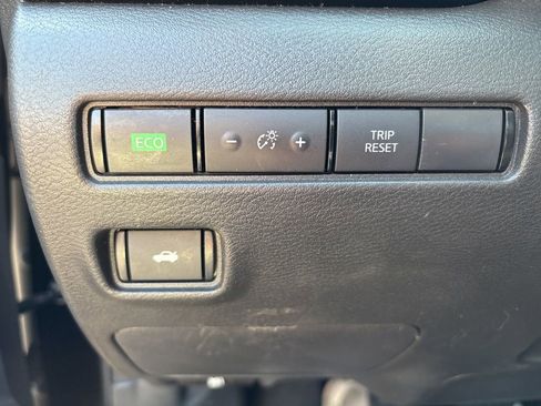 Used 2022 Nissan Sentra SV image 23