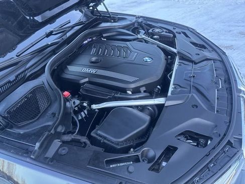 Used 2022 BMW 540i xDrive w/ Premium Package image 41