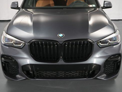 Used 2022 BMW X5 xDrive40i w/ M Sport Package AWD/4WD image 8