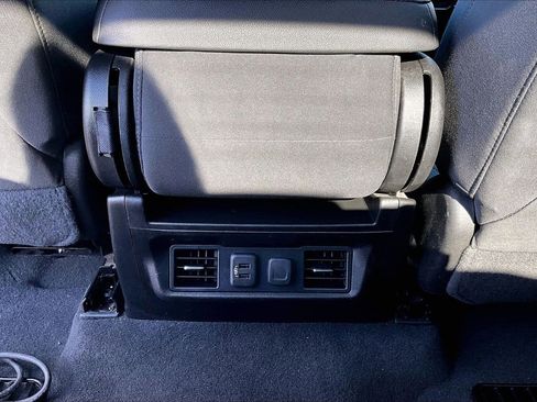 Used 2022 Chevrolet Silverado 2500 LT w/ Convenience Package image 15