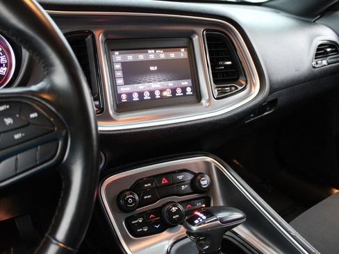 Used 2020 Dodge Challenger SXT image 19