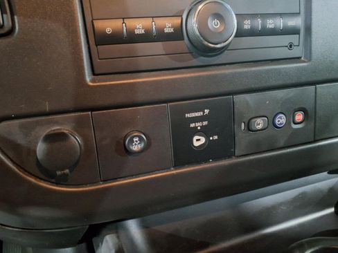 Used 2024 GMC Savana 2500 w/ Driver Convenience Package RWD image 11