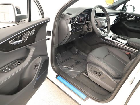 New 2025 Audi Q7 3.0T Premium Plus image 14