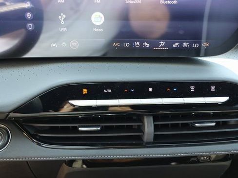 New 2026 Buick Enclave Avenir image 24