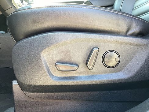 Used 2024 Ford Edge SEL image 14