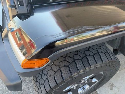 Used 2020 Jeep Gladiator Rubicon AWD/4WD image 10