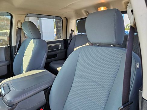 Used 2018 RAM 1500 Classic SLT AWD/4WD image 16