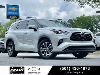 Used 2022 Toyota Highlander XLE