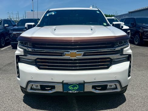 Certified 2019 Chevrolet Silverado 1500 High Country w/ Technology Package AWD/4WD image 2