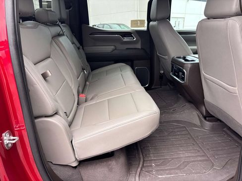 Used 2023 GMC Sierra 1500 SLT w/ SLT Premium Plus Package AWD/4WD image 17