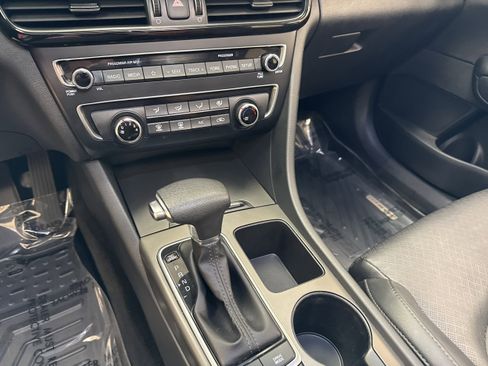 Used 2020 Kia Optima SE image 34