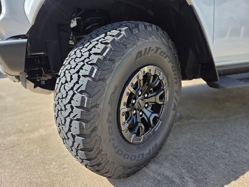New 2026 Ford Bronco Raptor AWD/4WD image 32