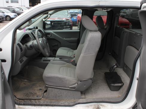 Used 2016 Nissan Frontier S RWD image 16