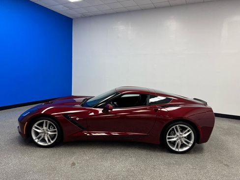 Used 2019 Chevrolet Corvette Stingray Coupe w/ 1LT RWD image 7