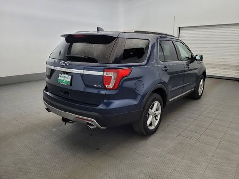 Used 2016 Ford Explorer XLT w/ Equipment Group 202A AWD/4WD image 9