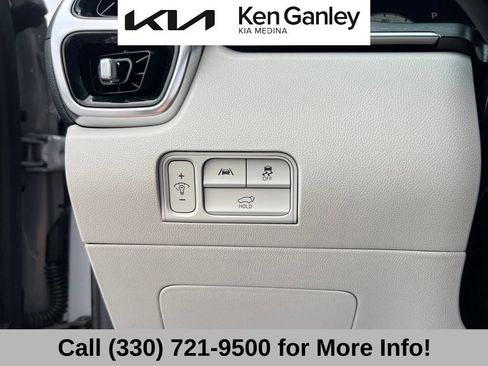 Certified 2023 Kia Sorento SX AWD/4WD image 27