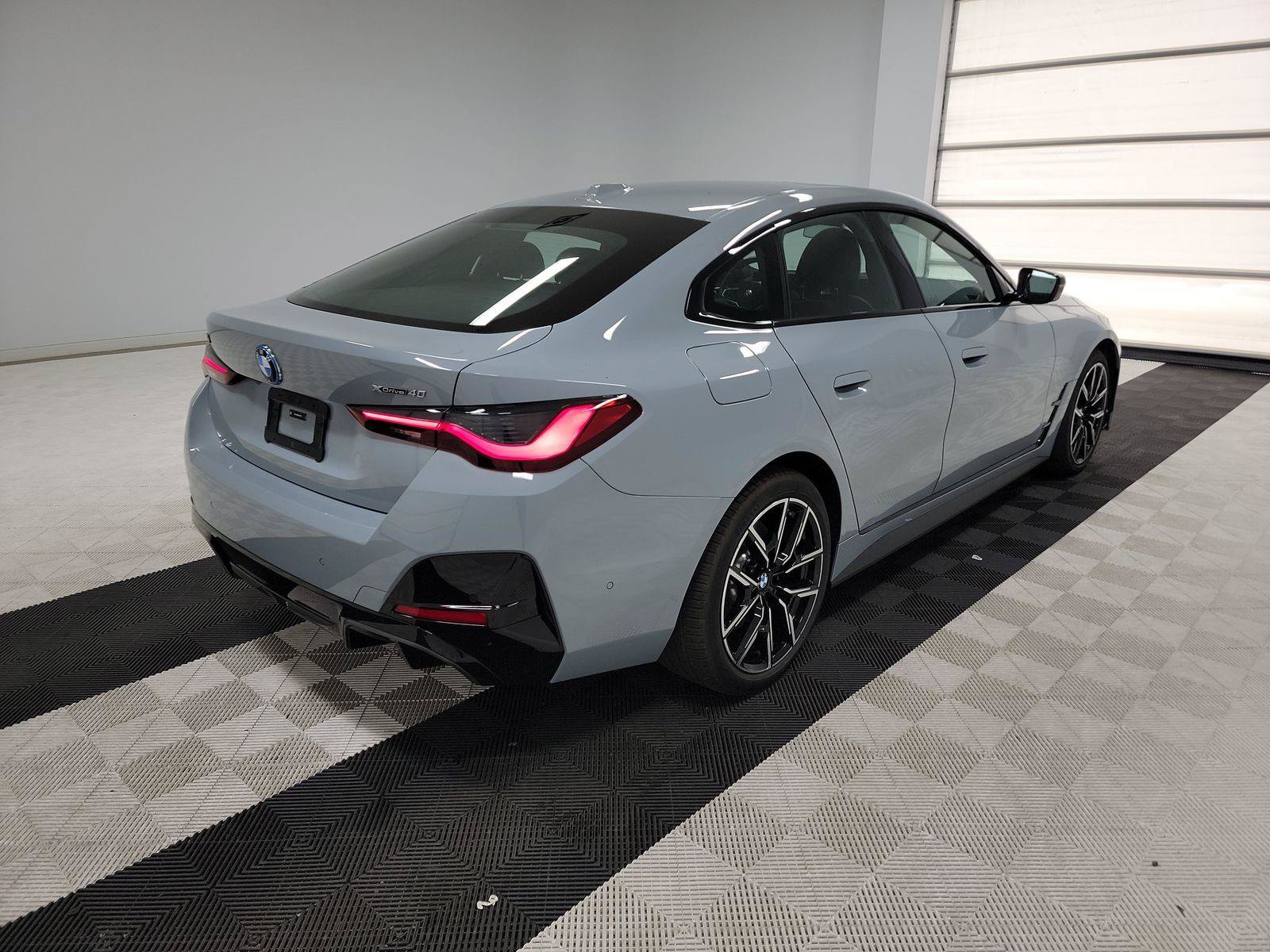 Used 2025 BMW i4 xDrive40i w/ M Sport Package AWD/4WD image 4