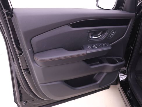 New 2026 Honda Pilot TrailSport image 9
