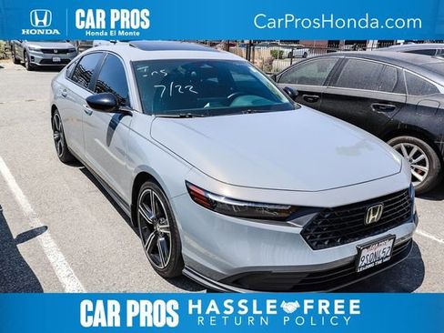 Used 2025 Honda Accord Sport image 1