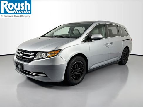 Used 2017 Honda Odyssey EX image 1