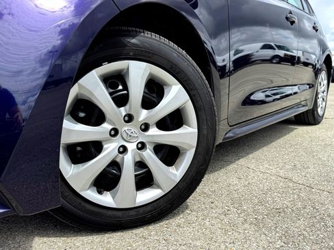 Used 2026 Toyota Corolla LE image 2